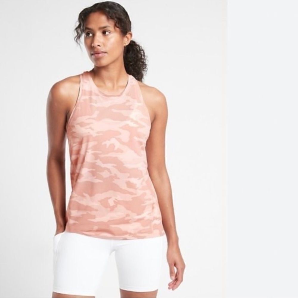 Athleta Ultimate Camo Train Tank Pink Camo XL